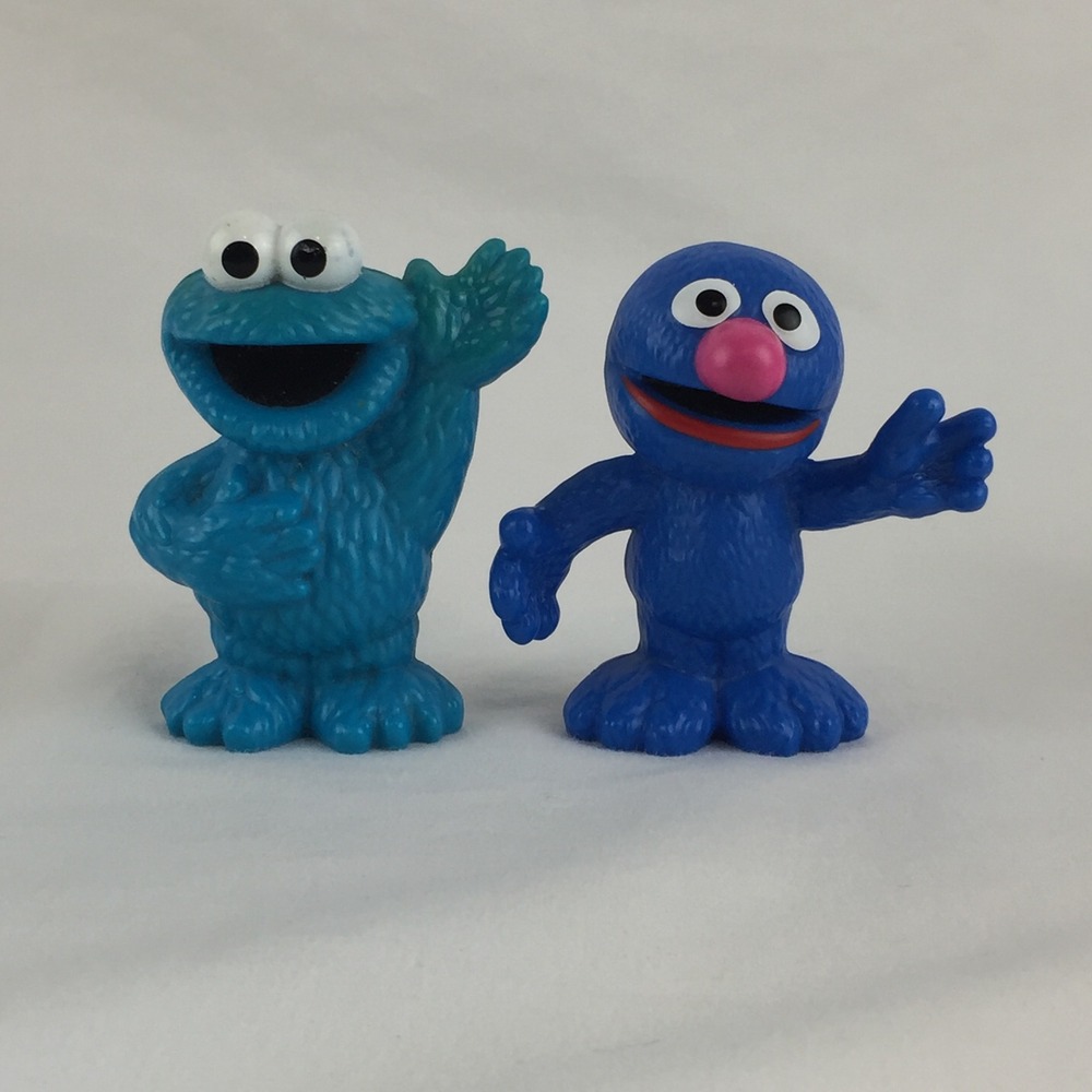 Hasbro Sesame‎ Street Toy Figures 3in Elmo Cookie Monster Abby Oscar Grover - Picture 4 of 9